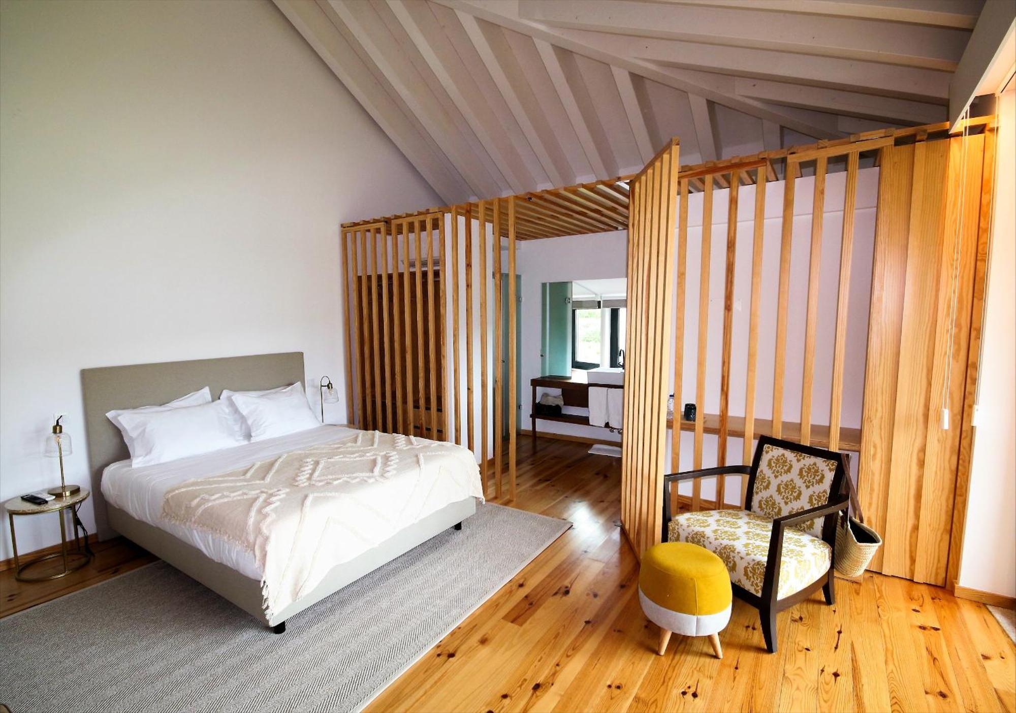 Farm stay Casa Do Santo - Wine & Tourism Provesende